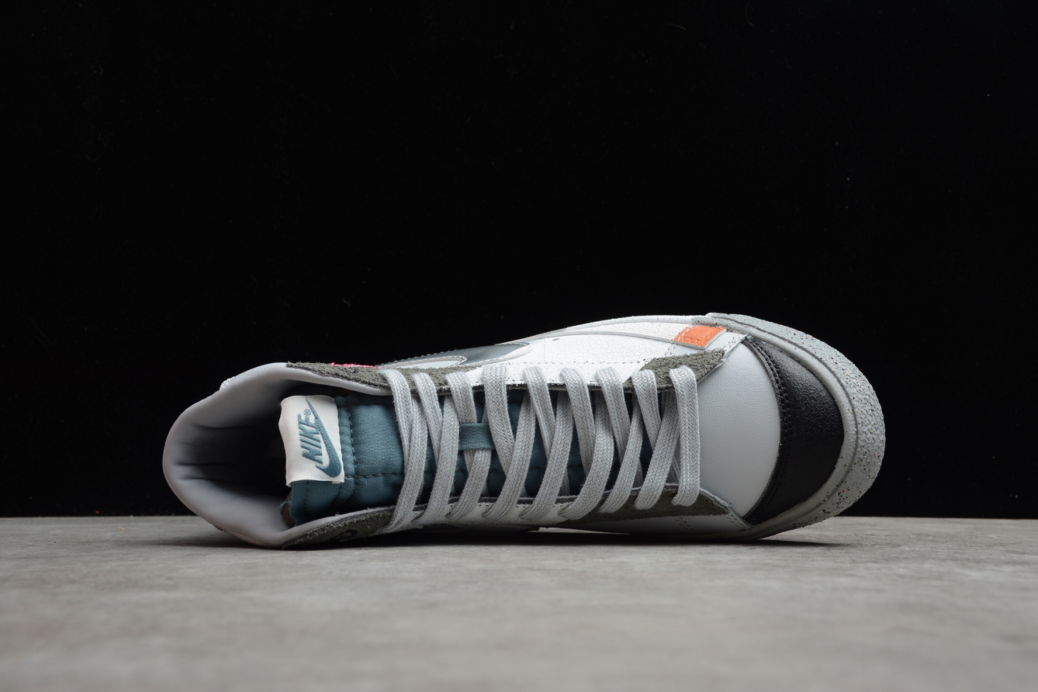 NIKE BLAZER MID 77 SHANGHAI DC9170-001