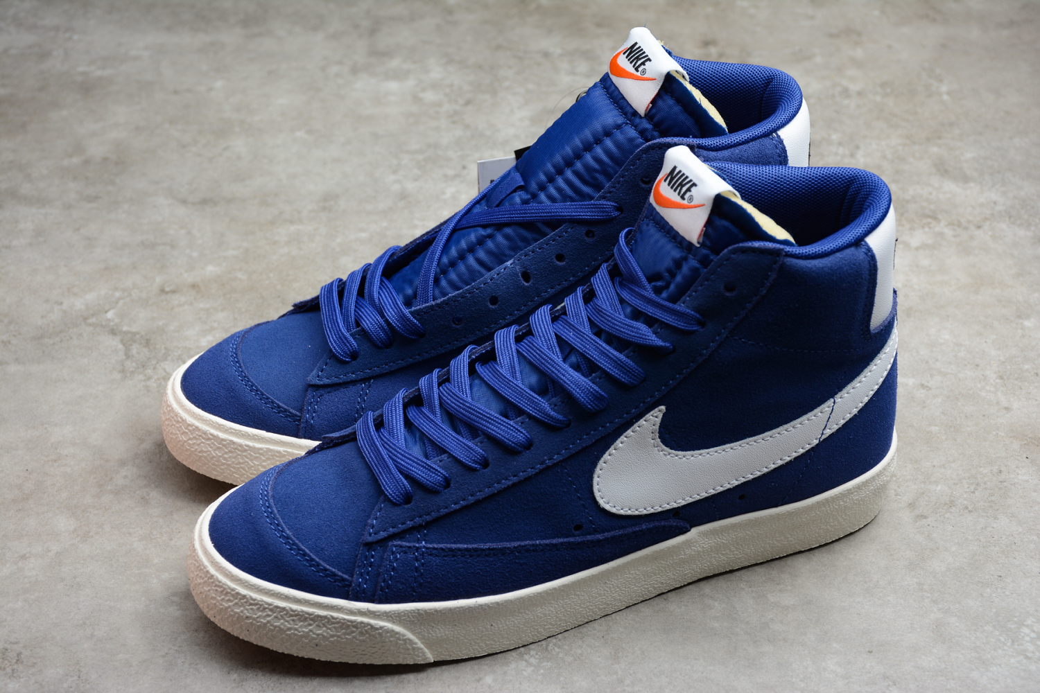 Nike Blazer Mid 