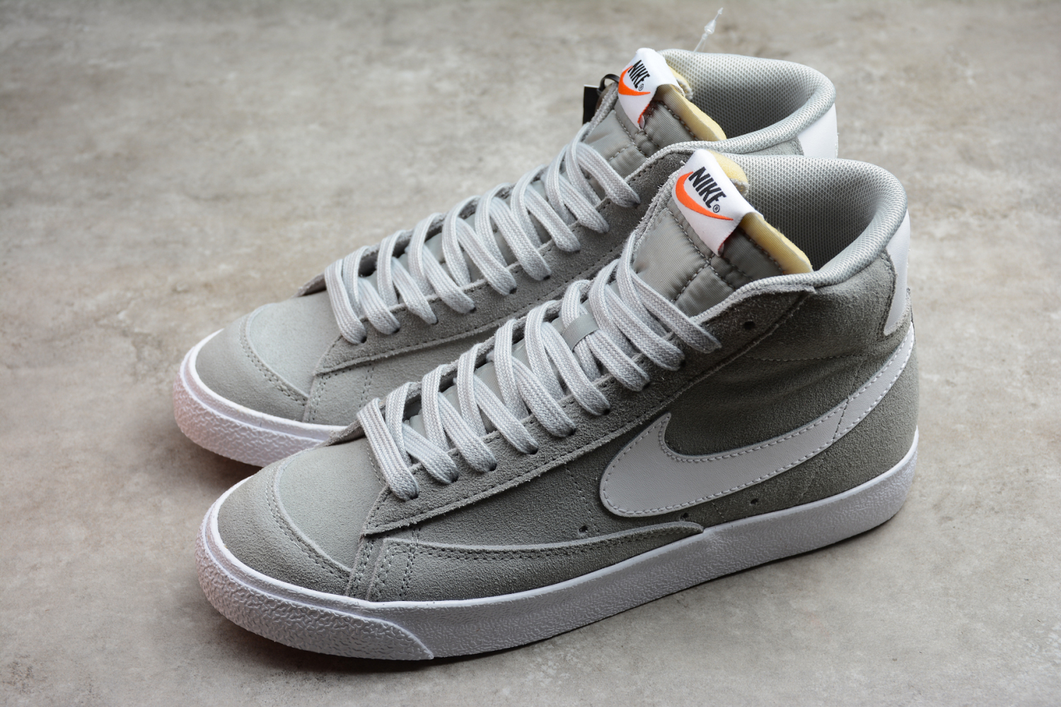 NIKE BLAZER MID 77 SUEDE  CI1172-004