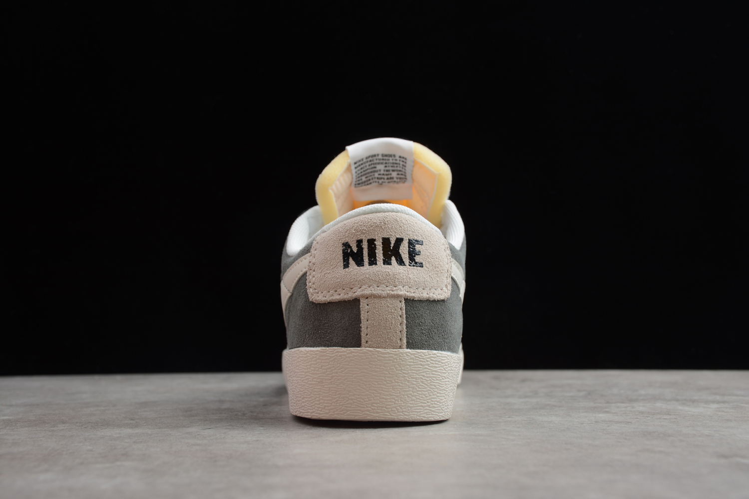 Nike Blazer Low QS Carbone Grey/Light Grey-Black BQ1167-009