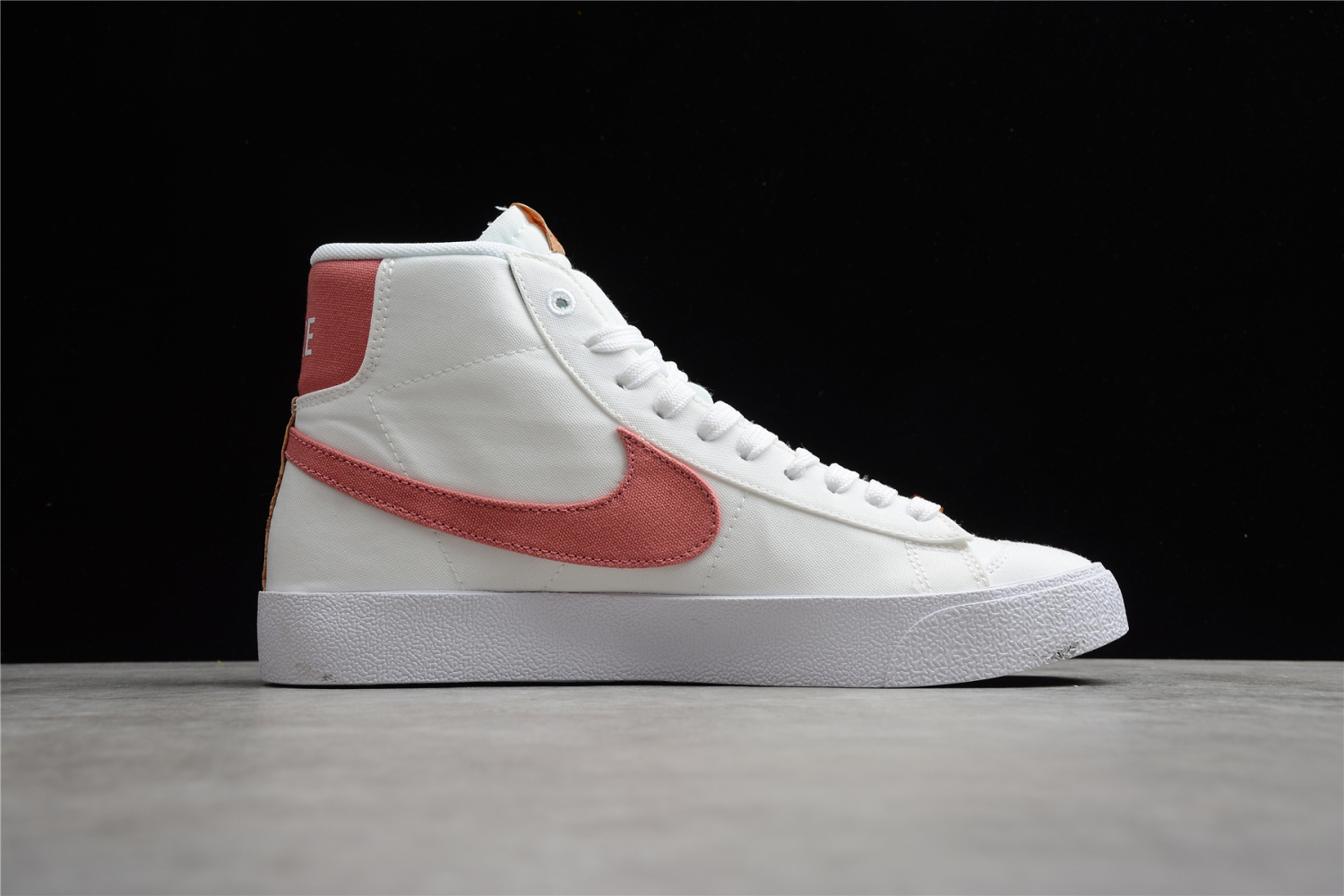 Nike Blazer Mid 77 Catechu (W)  DC8265-101