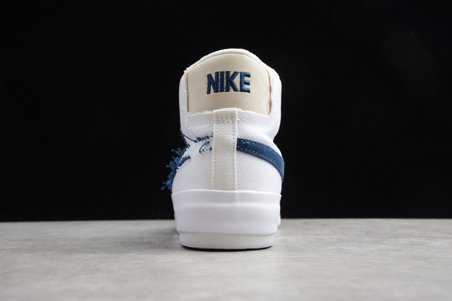 Nike SB Blazer Mid Edge Hack Pack White  CI3833-100