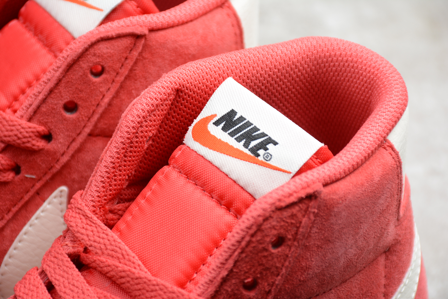 Nike Blazer Mid VNTG Speed Red Sail Black 917862-602