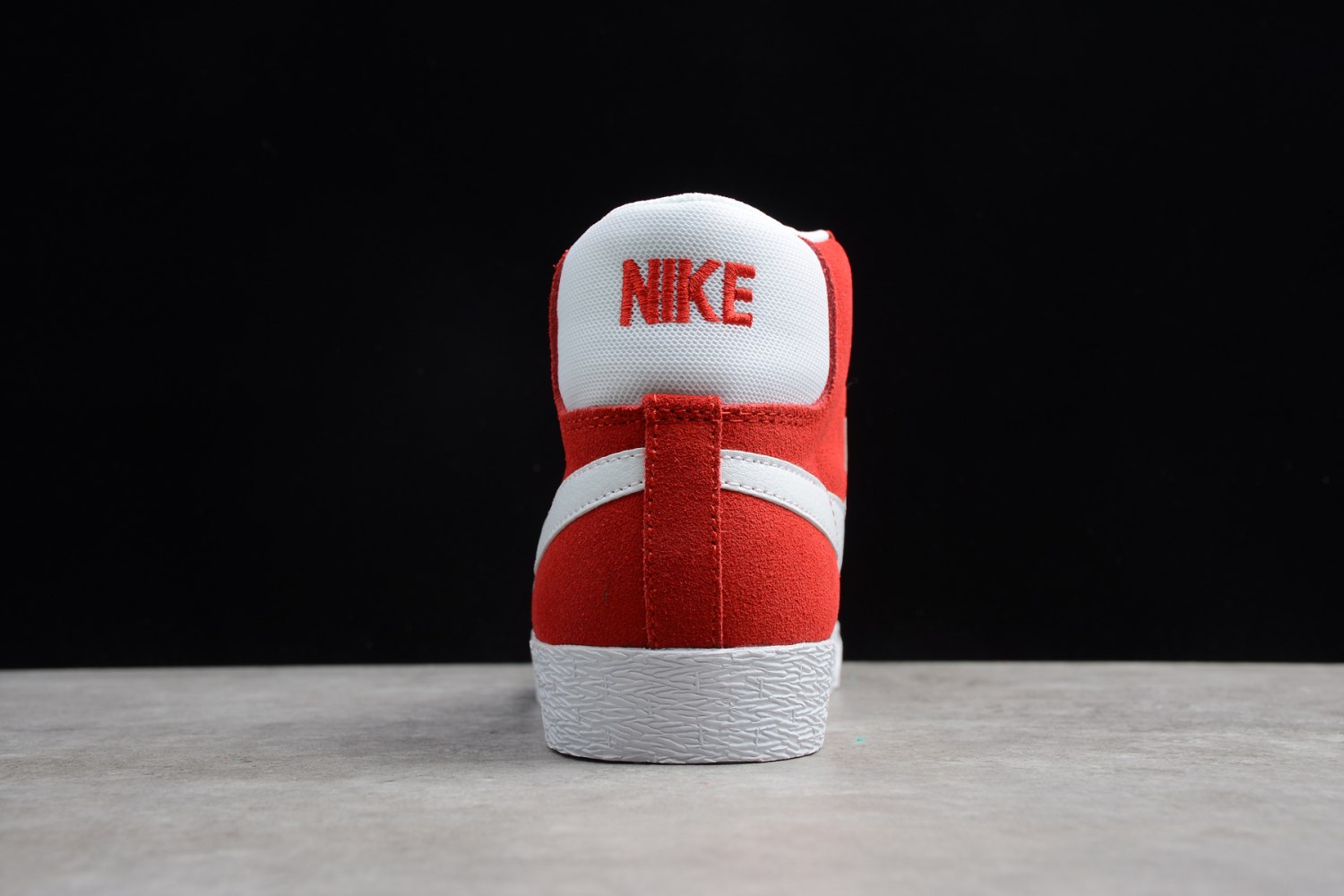 Nike SB Blazer Mid Red Suede (2017)  864349-611