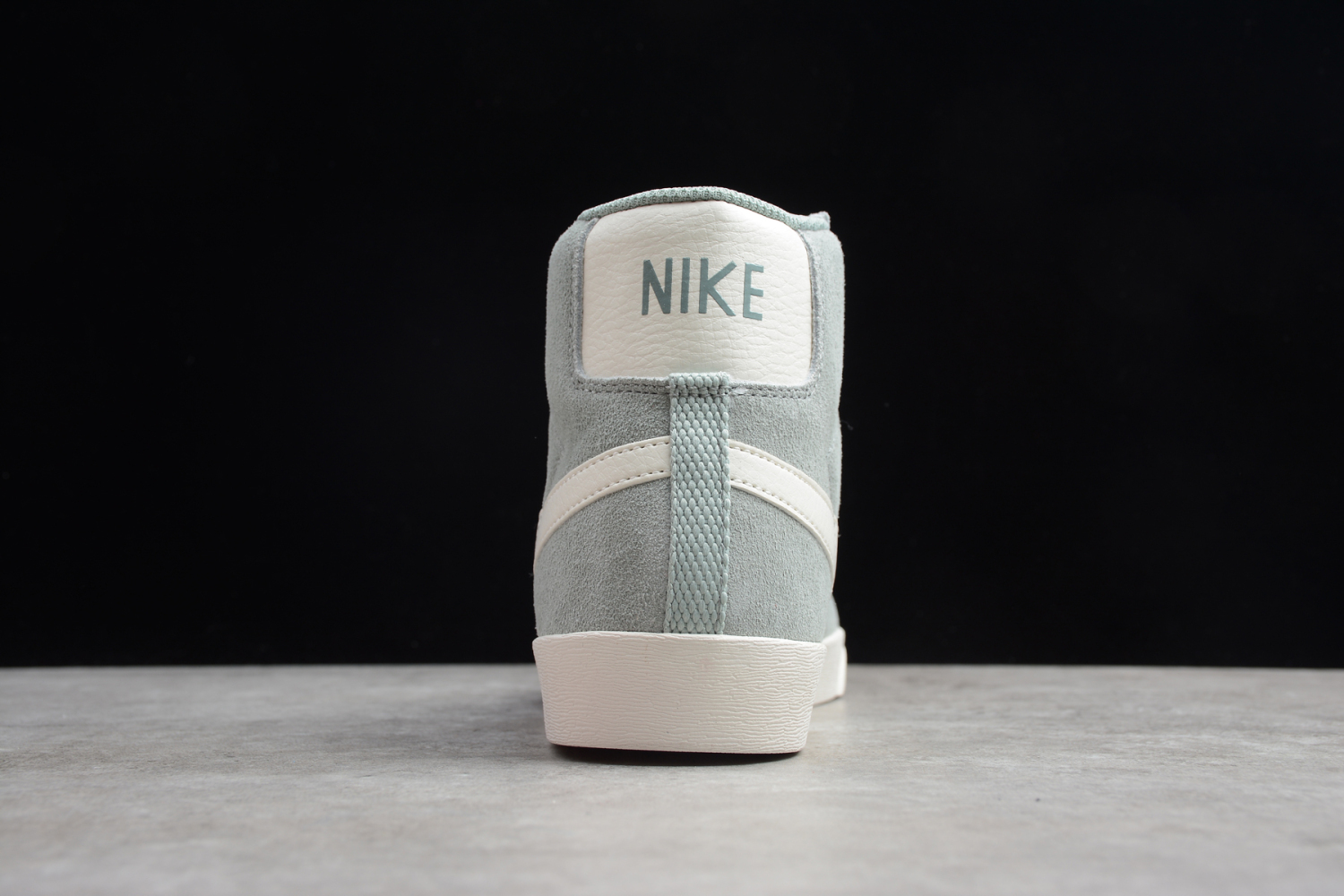 Nike Blazer Mid Vintage Suede Mica Green Sail AV9376-300