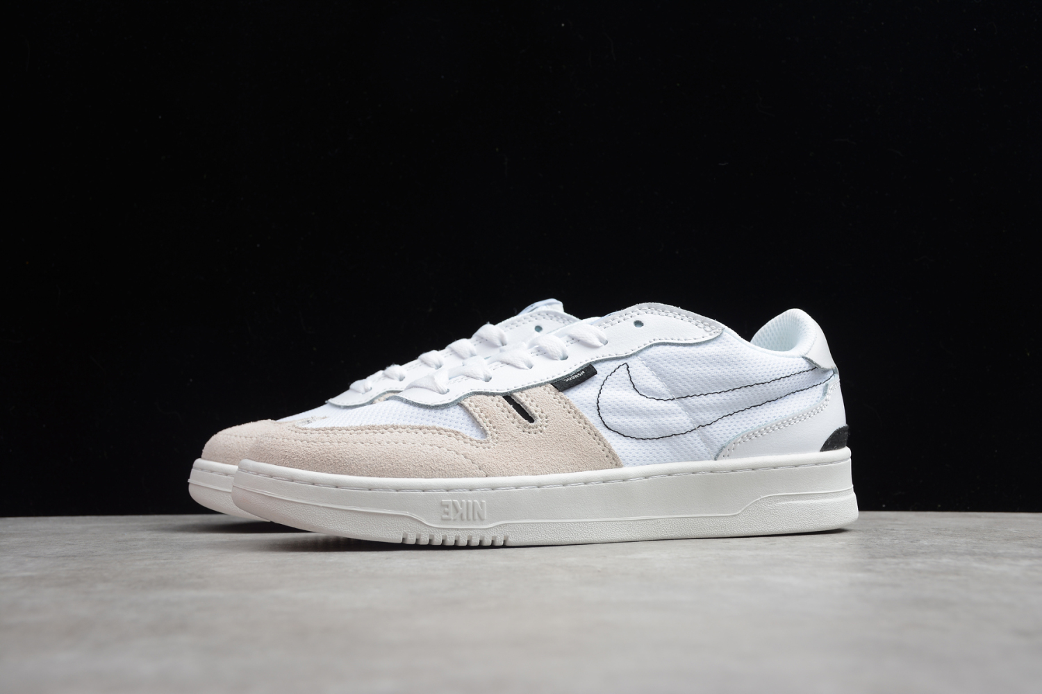 OVERKILL Nike Squash Type GS CJ4119 100