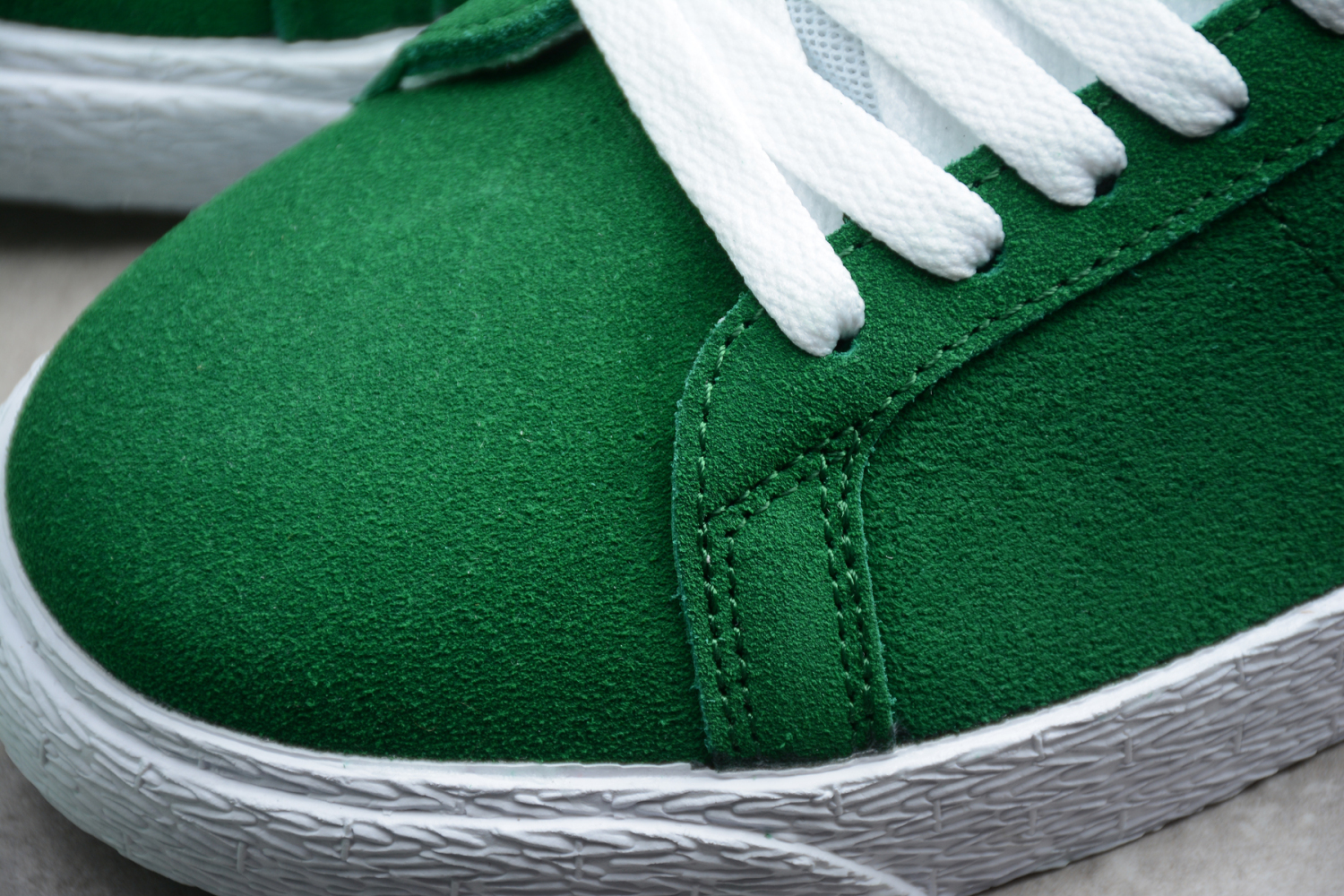 Nike SB Blazer Mid Pine Green 864349-311