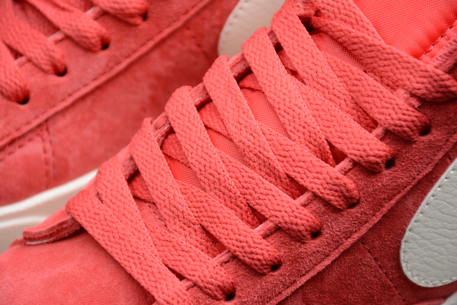 Nike Blazer Mid VNTG Speed Red Sail Black 917862-602