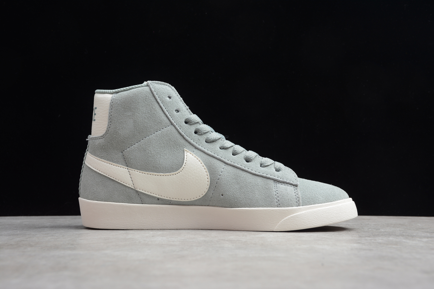 Nike Blazer Mid Vintage Suede Mica Green Sail AV9376-300
