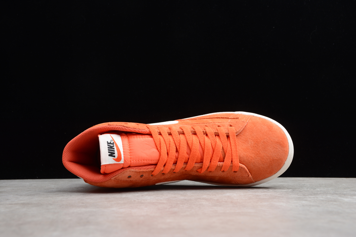 Nike Blazer Mid 