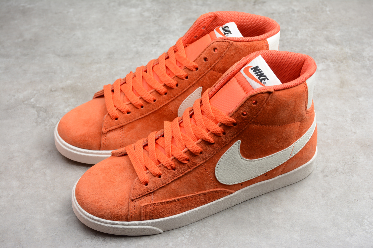 Nike Blazer Mid 
