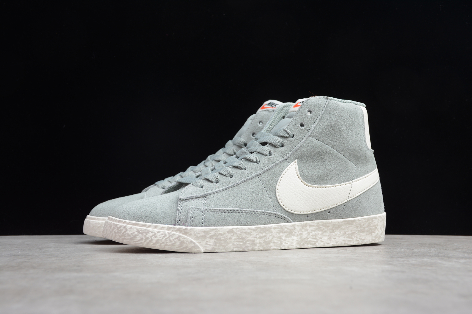 Nike Blazer Mid Vintage Suede Mica Green Sail AV9376-300