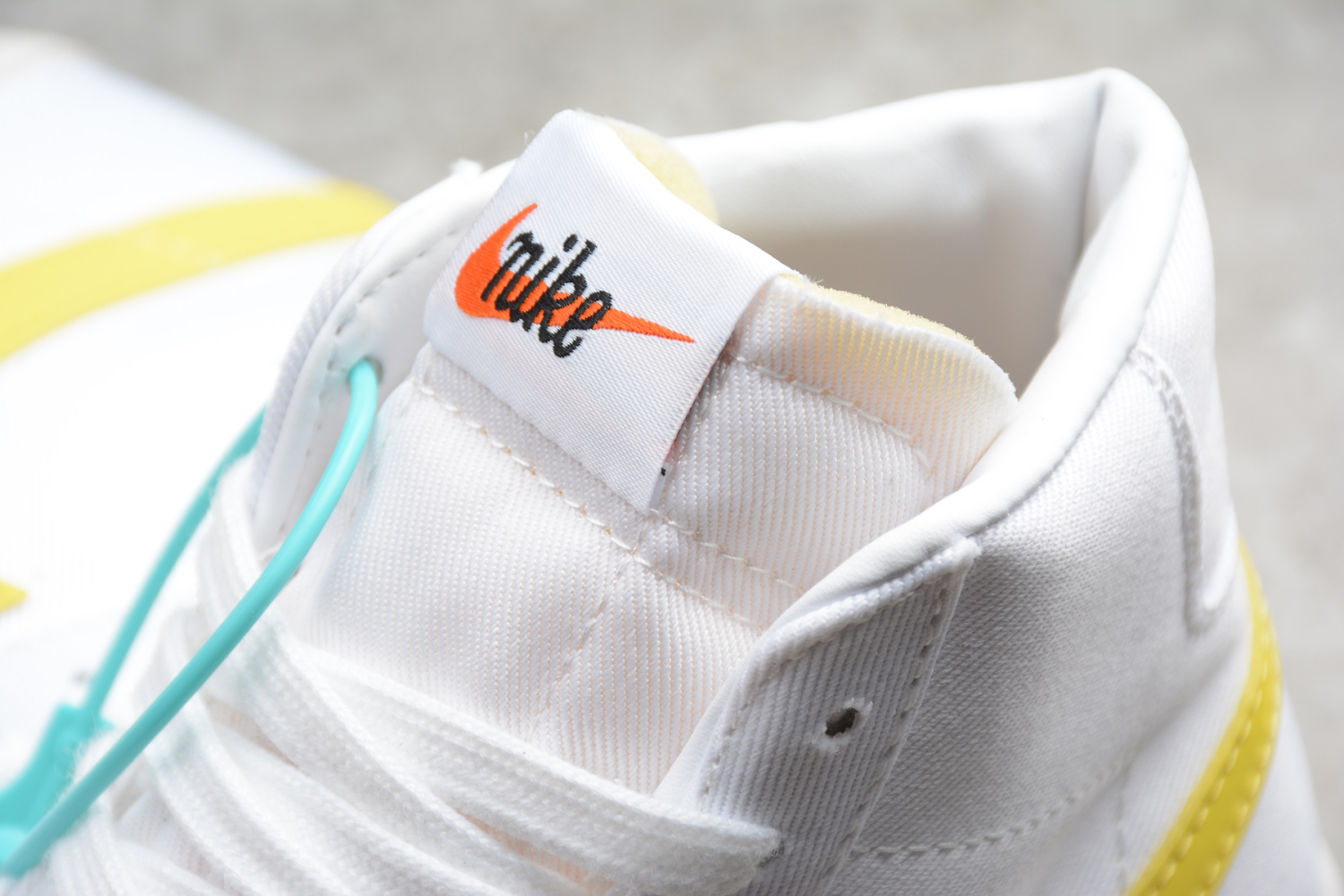 Nike Blazer Mid 77 Vintage Optic Yellow BQ6806-101