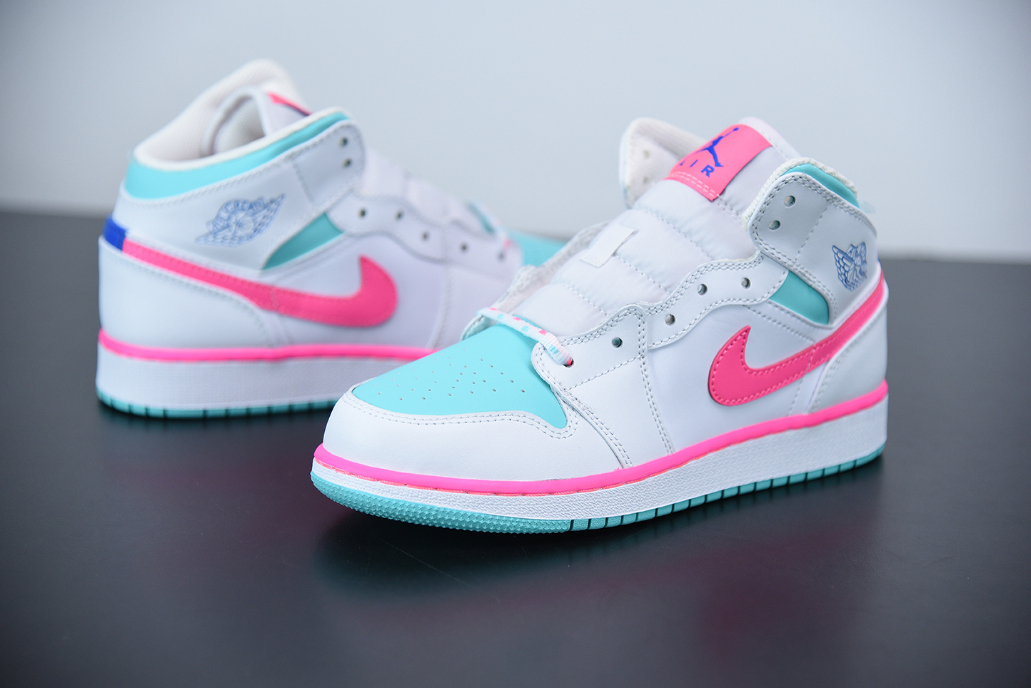 Jordan 1 Mid White Pink Green Soar (GS) 555112-102