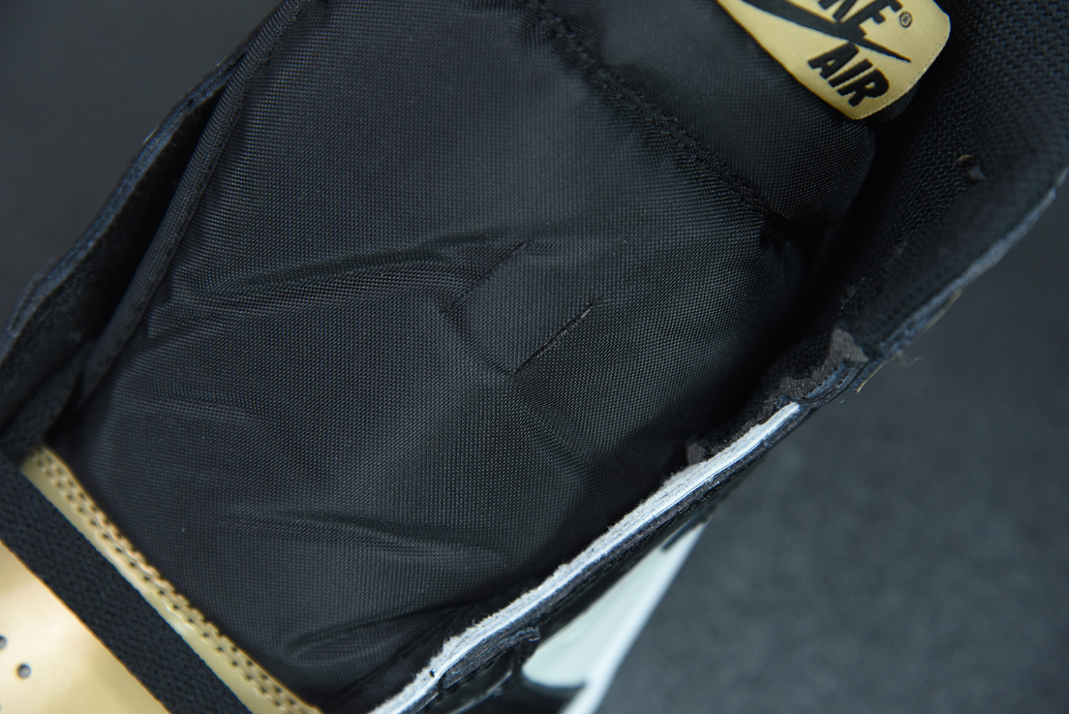 Jordan 1 Retro High NRG Patent Gold Toe 861428-007
