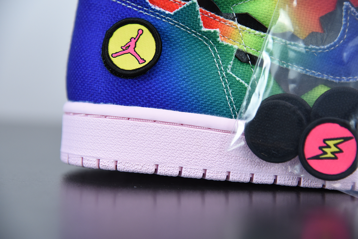 Jordan 1 Retro High J Balvin DC3481-900