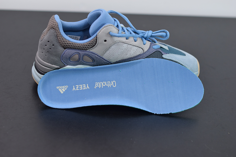adidas Yeezy Boost 700 Carbon Blue FW2498