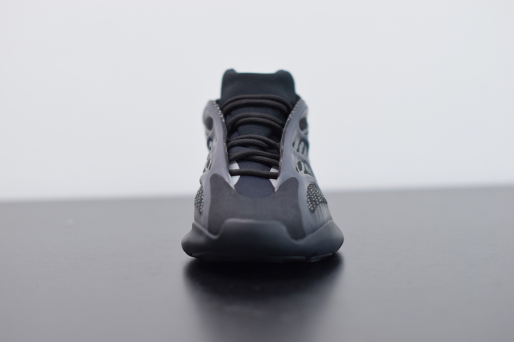 adidas Yeezy 700 V3 Alvah H67799