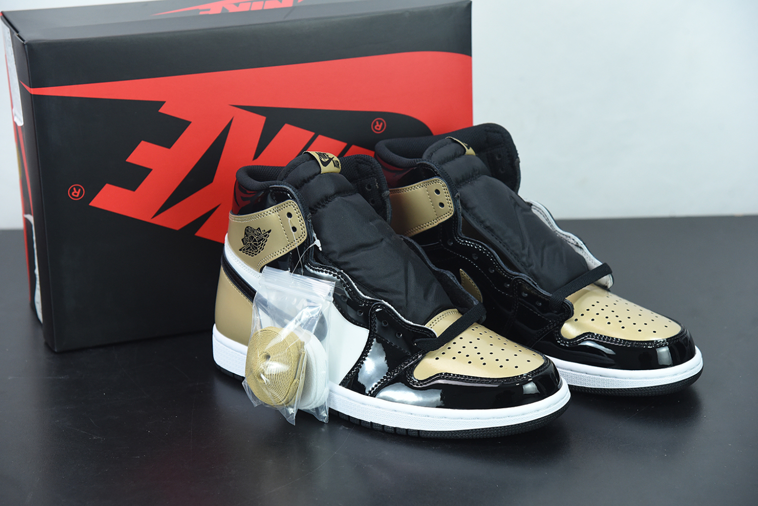 Jordan 1 Retro High NRG Patent Gold Toe 861428-007