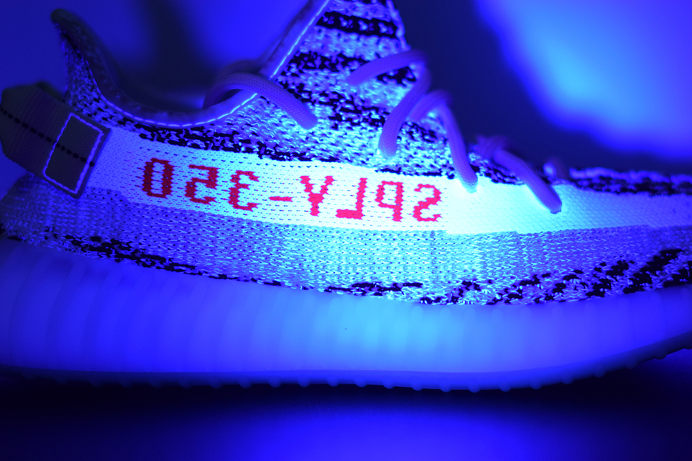 adidas Yeezy Boost 350 V2 Zebra CP9654
