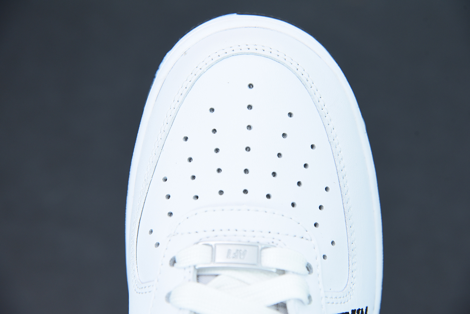 Nike Air Force 1 Low 