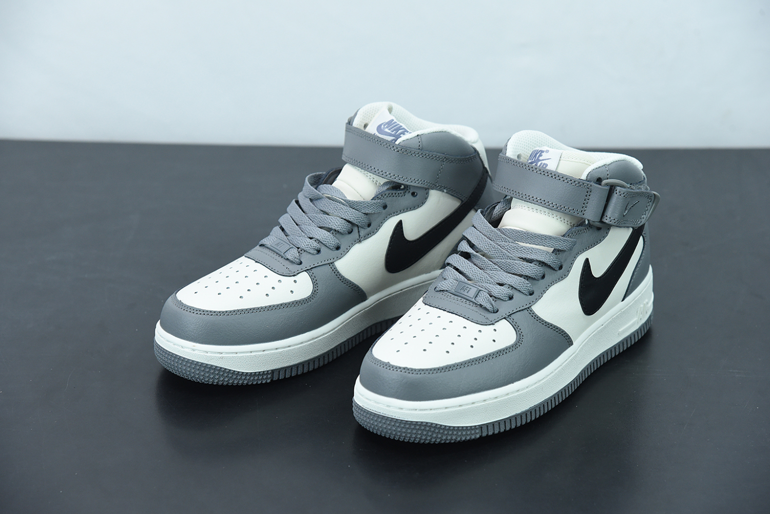 Nike Air Force 1 High