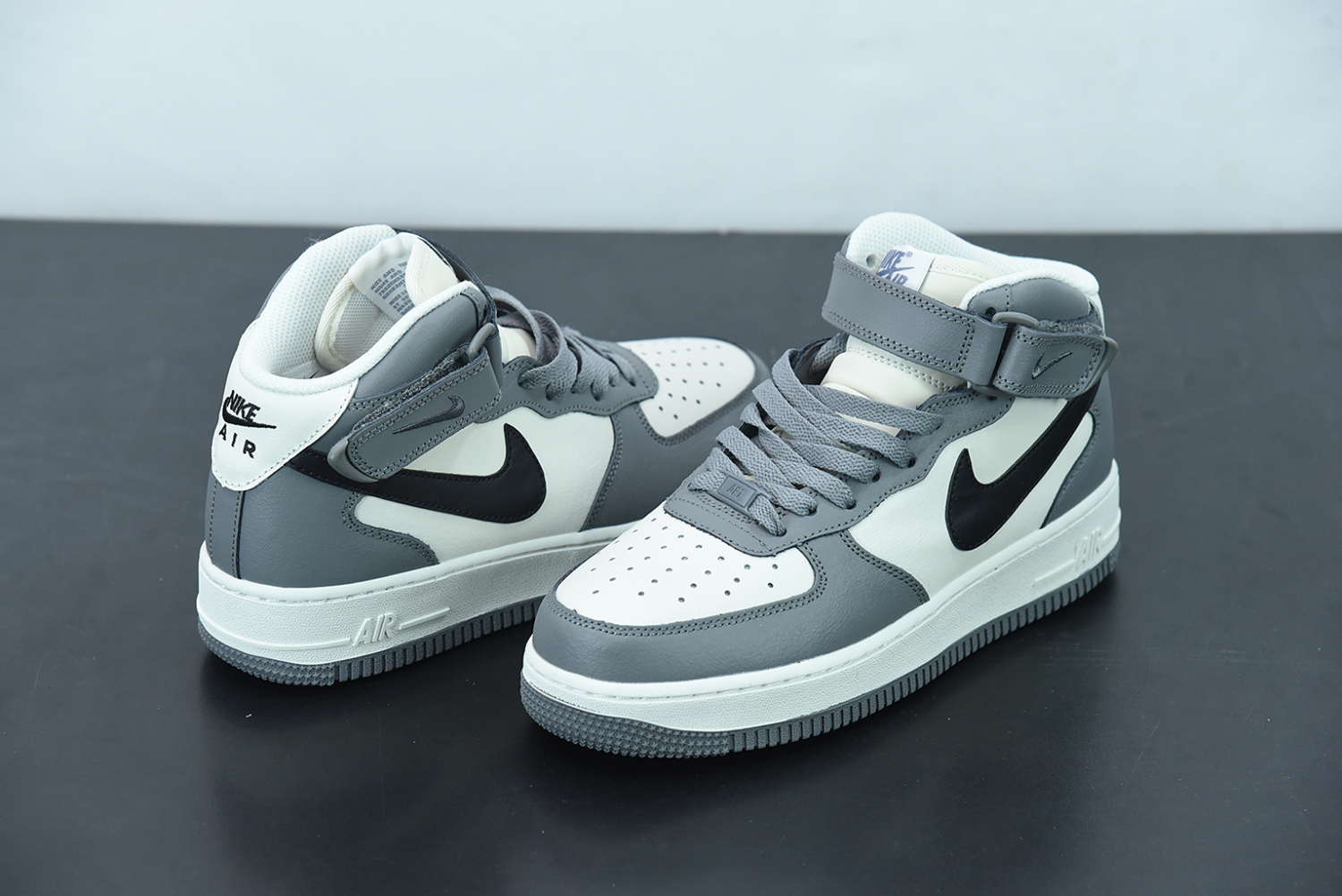 Nike Air Force 1 High