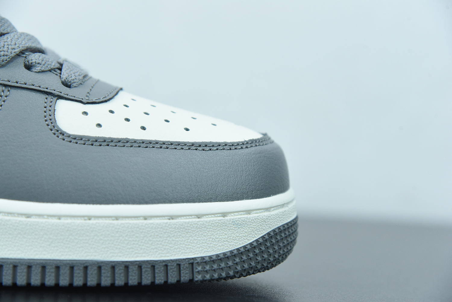 Nike Air Force 1 High