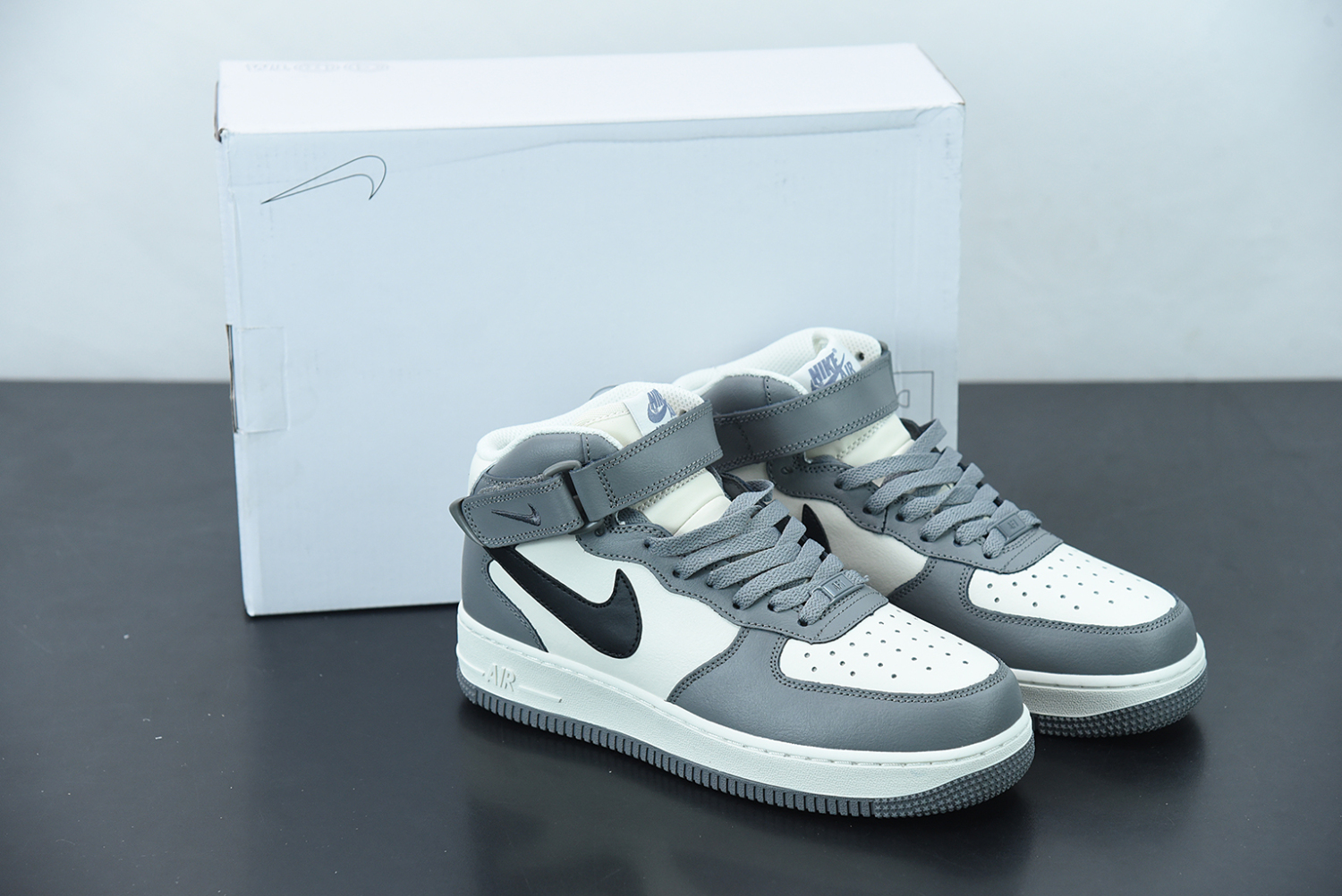 Nike Air Force 1 High