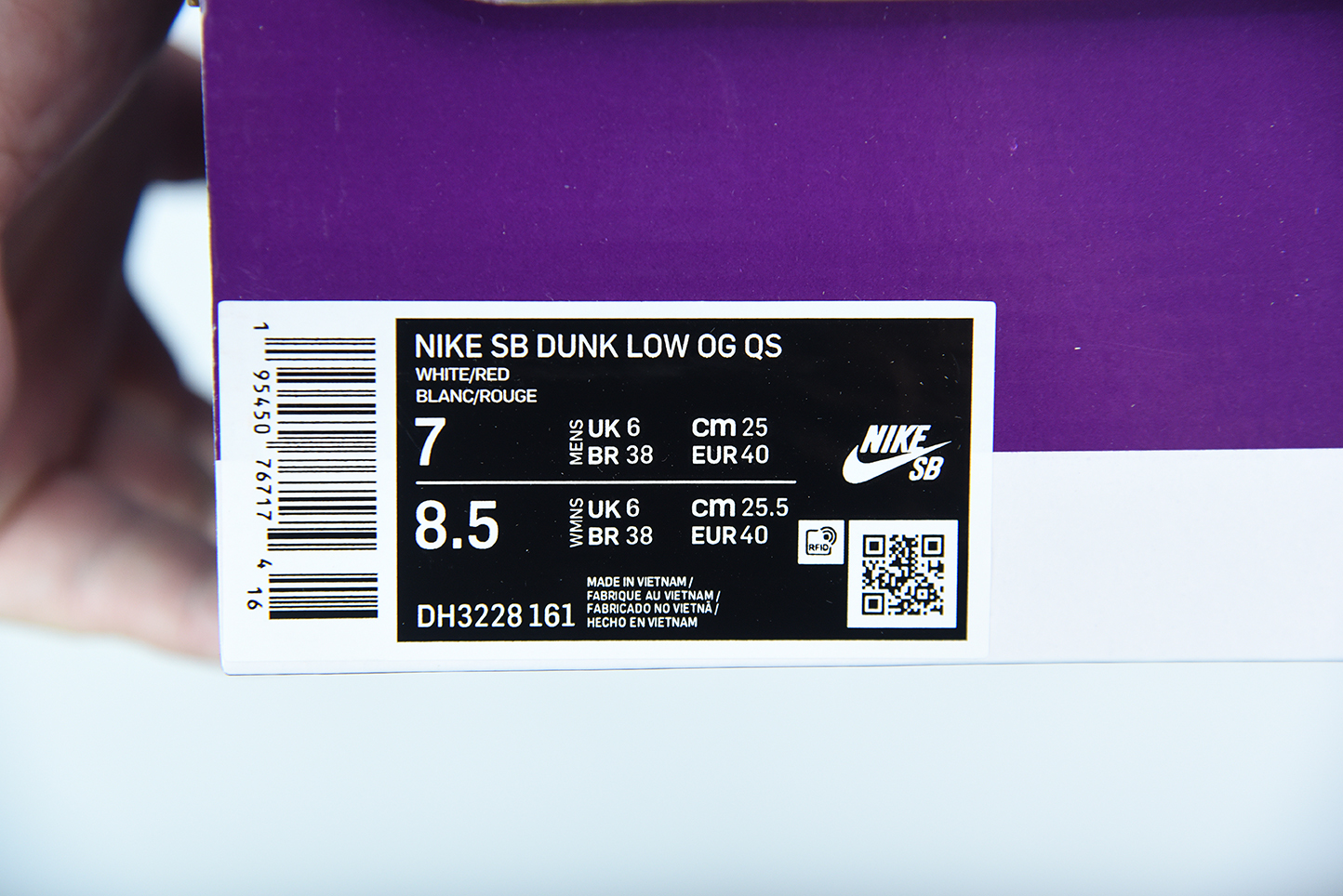 Supreme x Nike SB Dunk Low White Black Orange DH3228-161