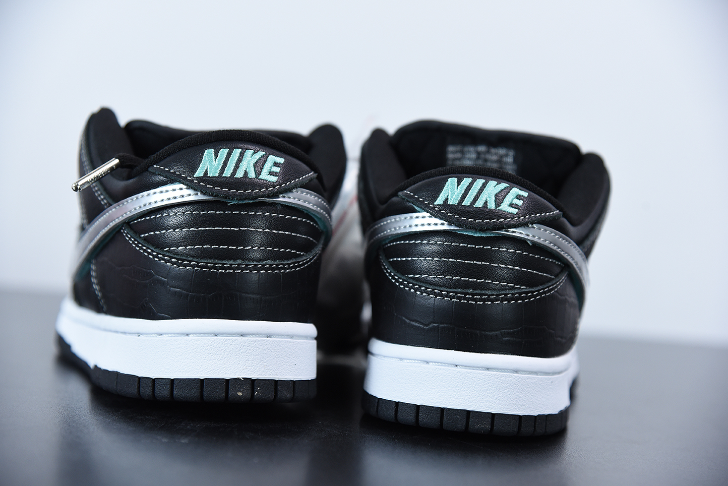 Nike SB Dunk Low Diamond Supply Co Black Diamond BV1310-001