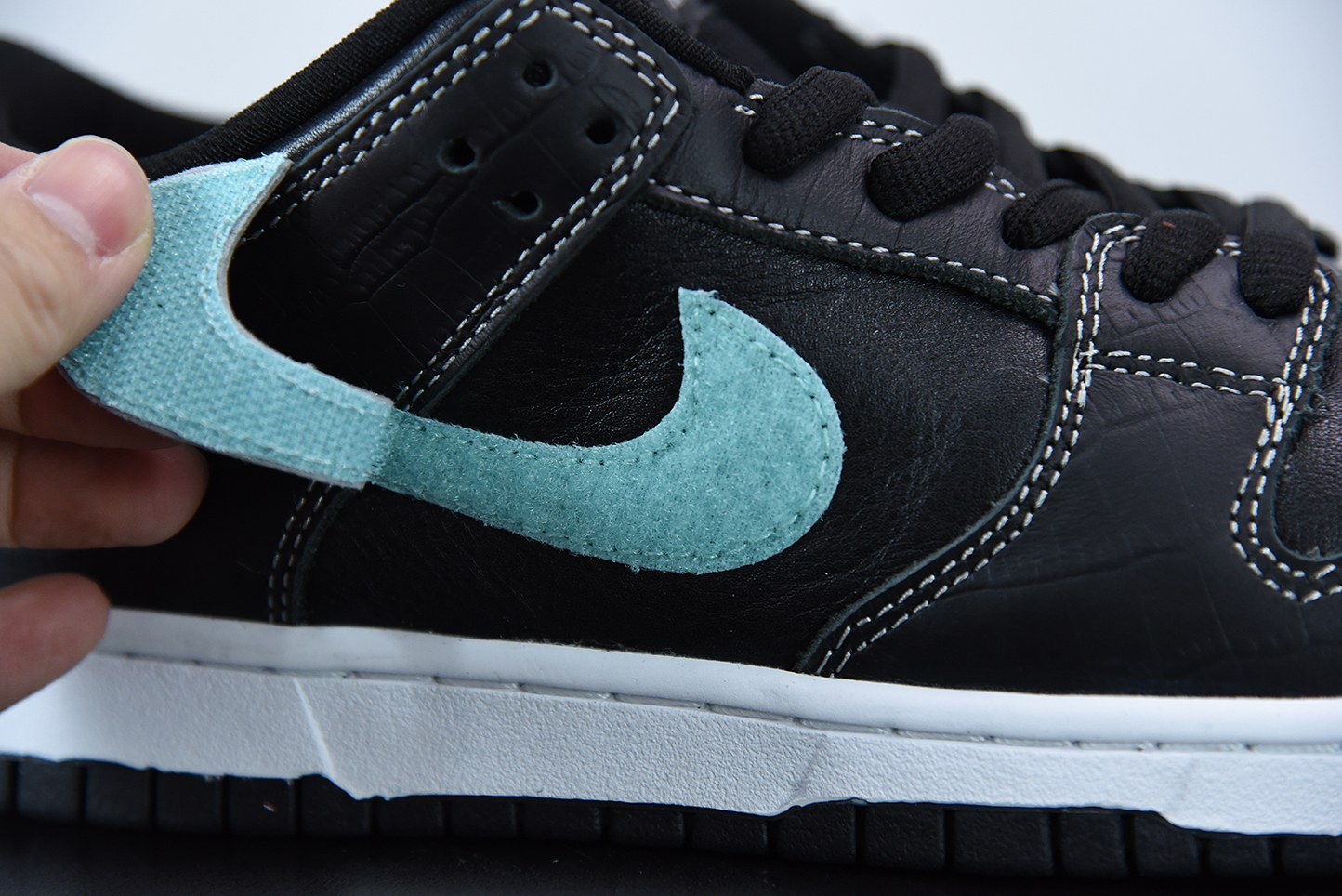 Nike SB Dunk Low Diamond Supply Co Black Diamond BV1310-001