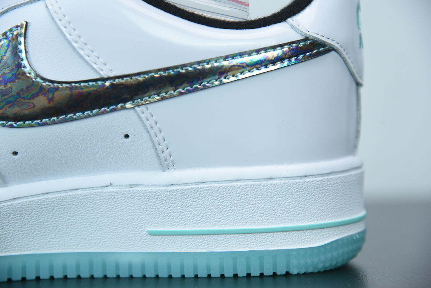 Nike Air Force 1 Low 