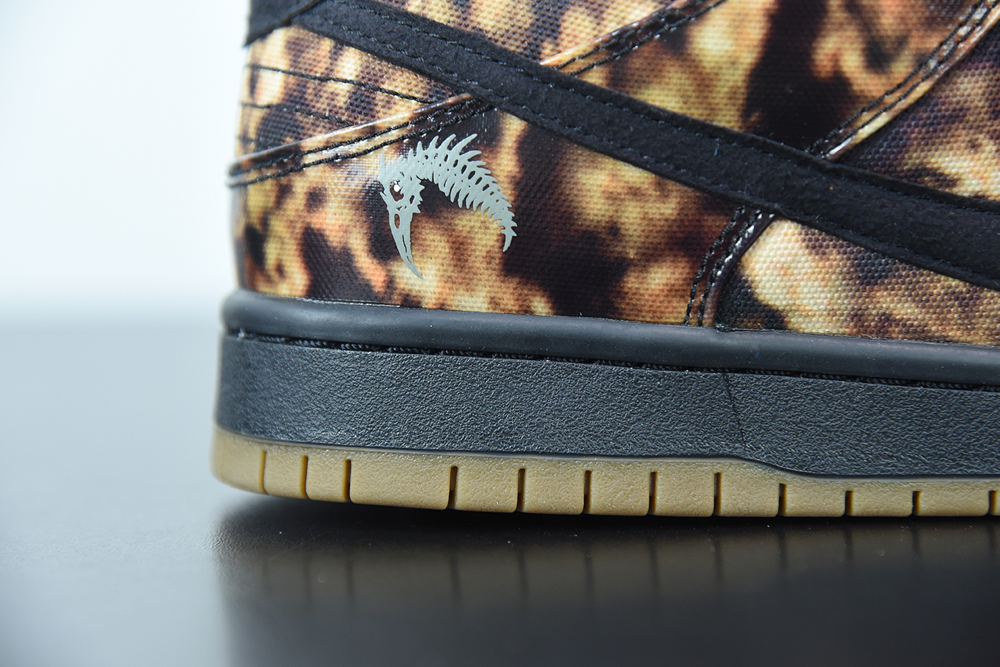 Nike Dunk SB Low Pushead 2 536356-002