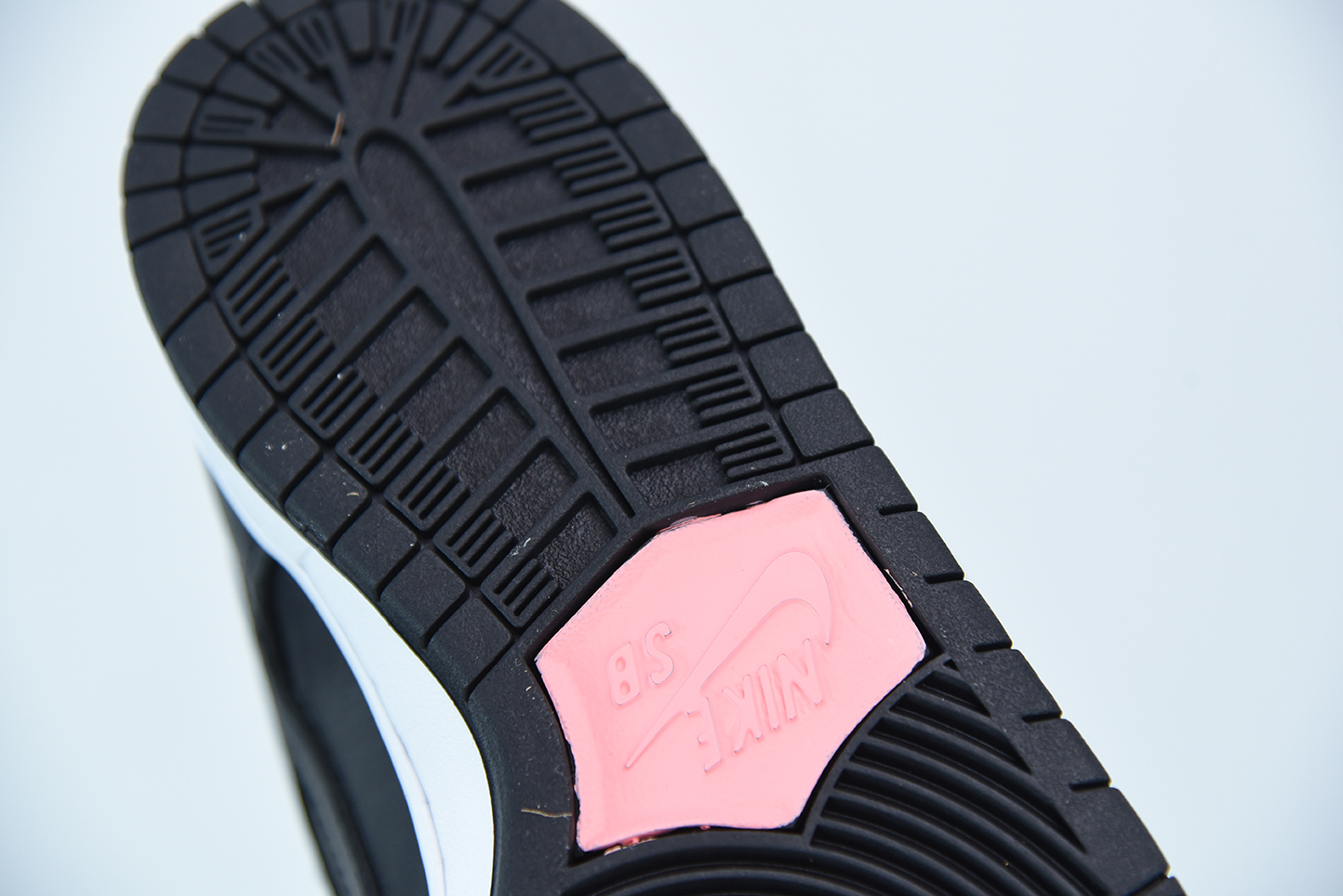 Nike SB Dunk Low Black White Running Shoes CV1727-001