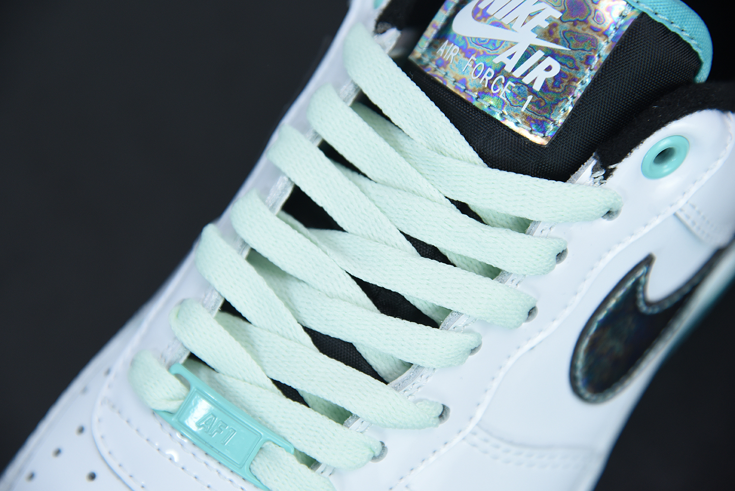 Nike Air Force 1 Low 