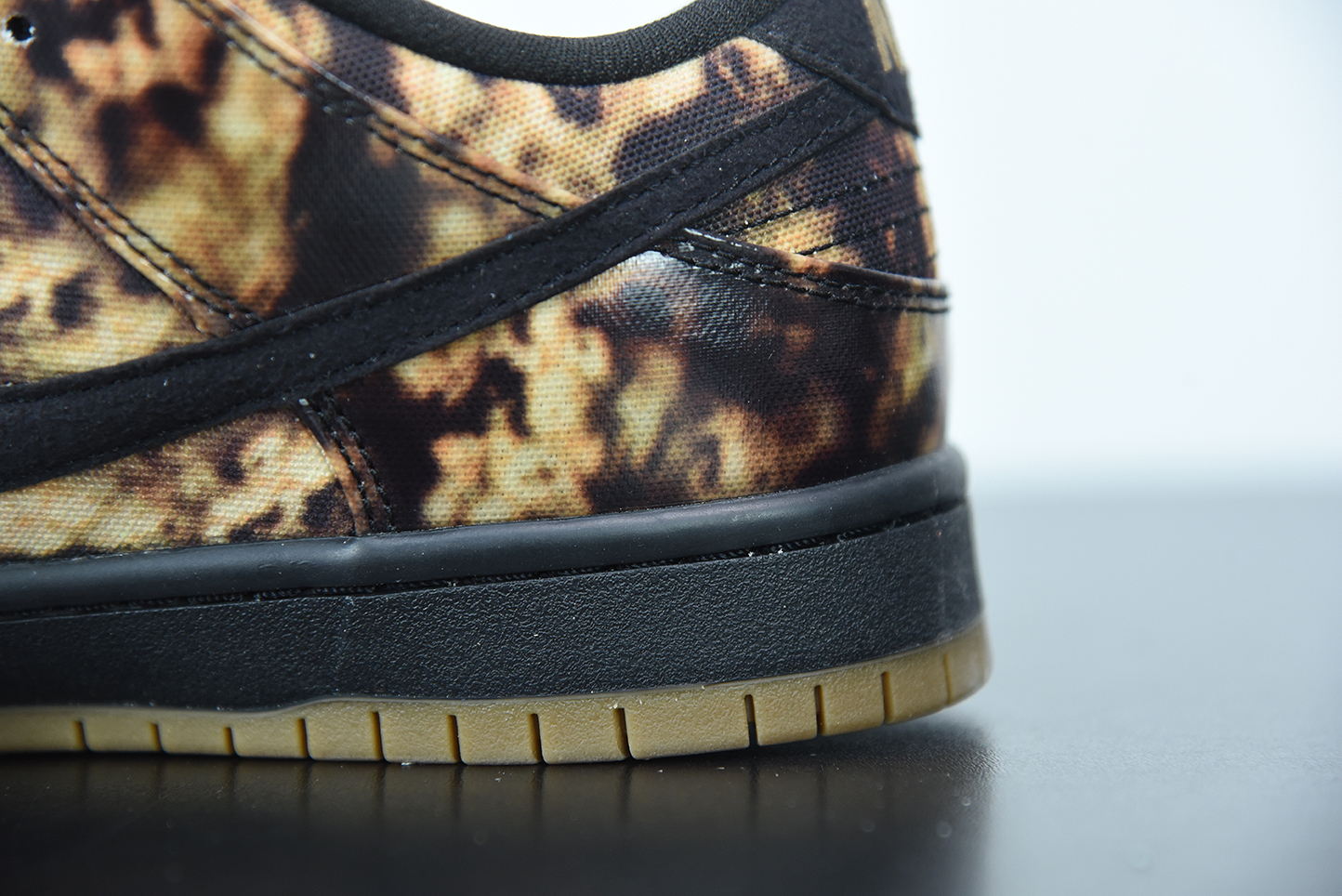 Nike Dunk SB Low Pushead 2 536356-002
