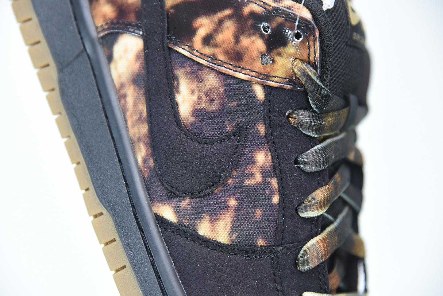 Nike Dunk SB Low Pushead 2 536356-002