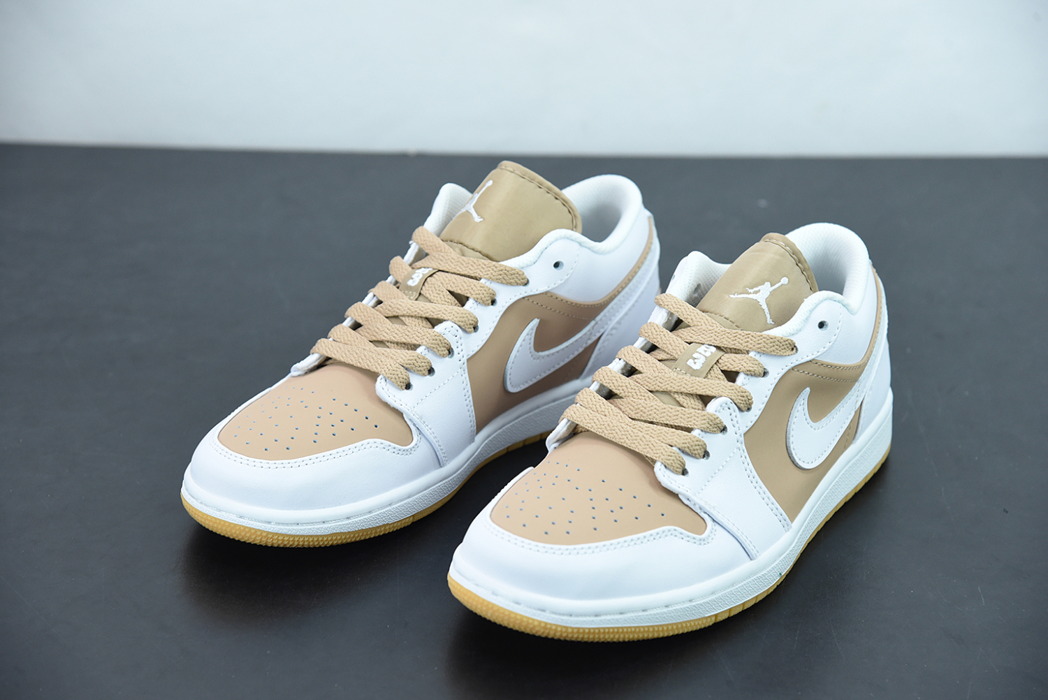 Jordan 1 LowHemp White DN6999-100