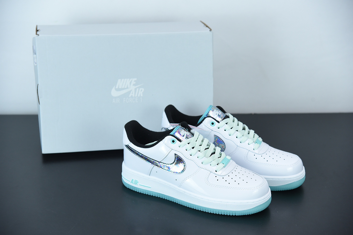 Nike Air Force 1 Low 