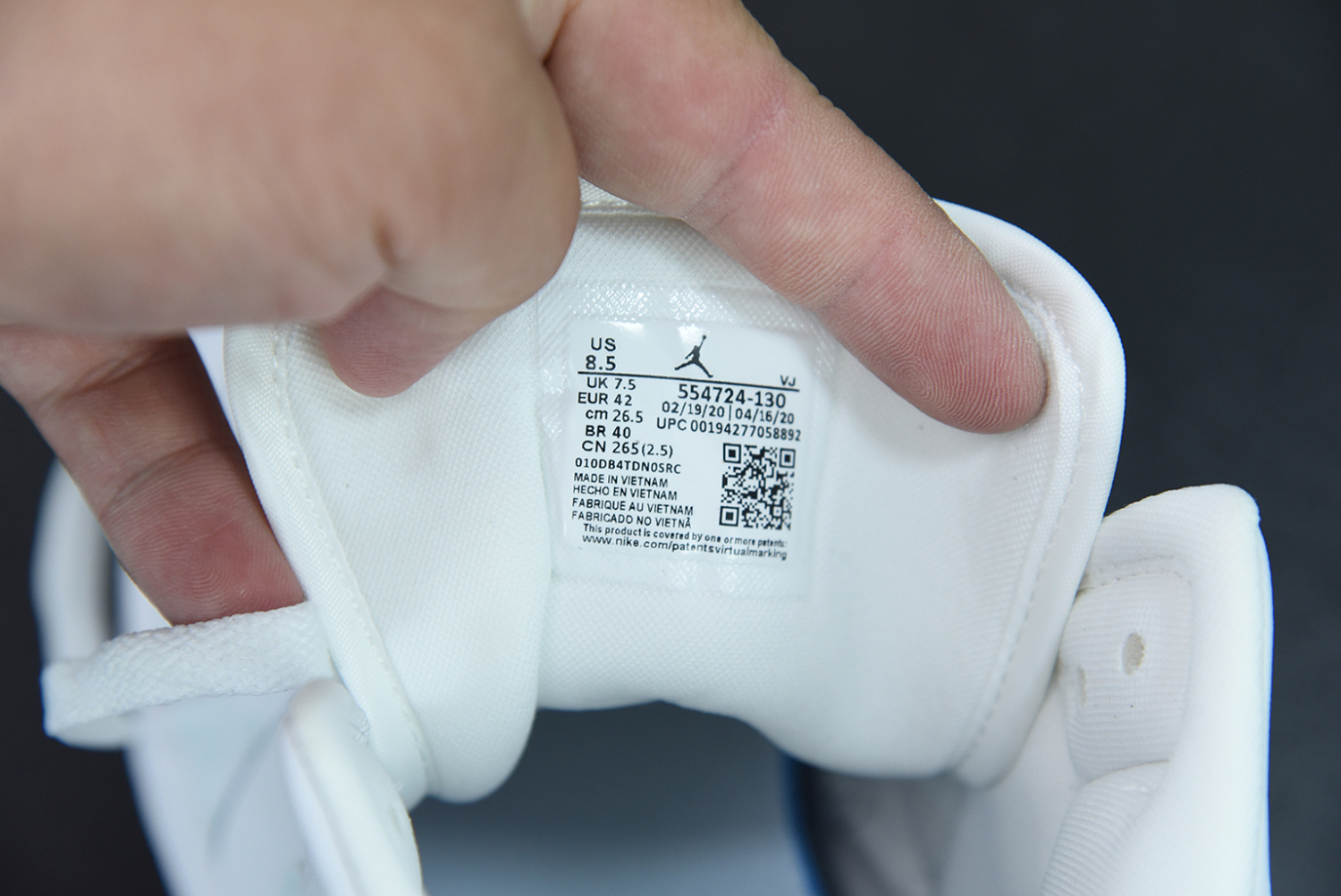 Jordan 1 Mid Triple White 2.0 (2020) 554724-130