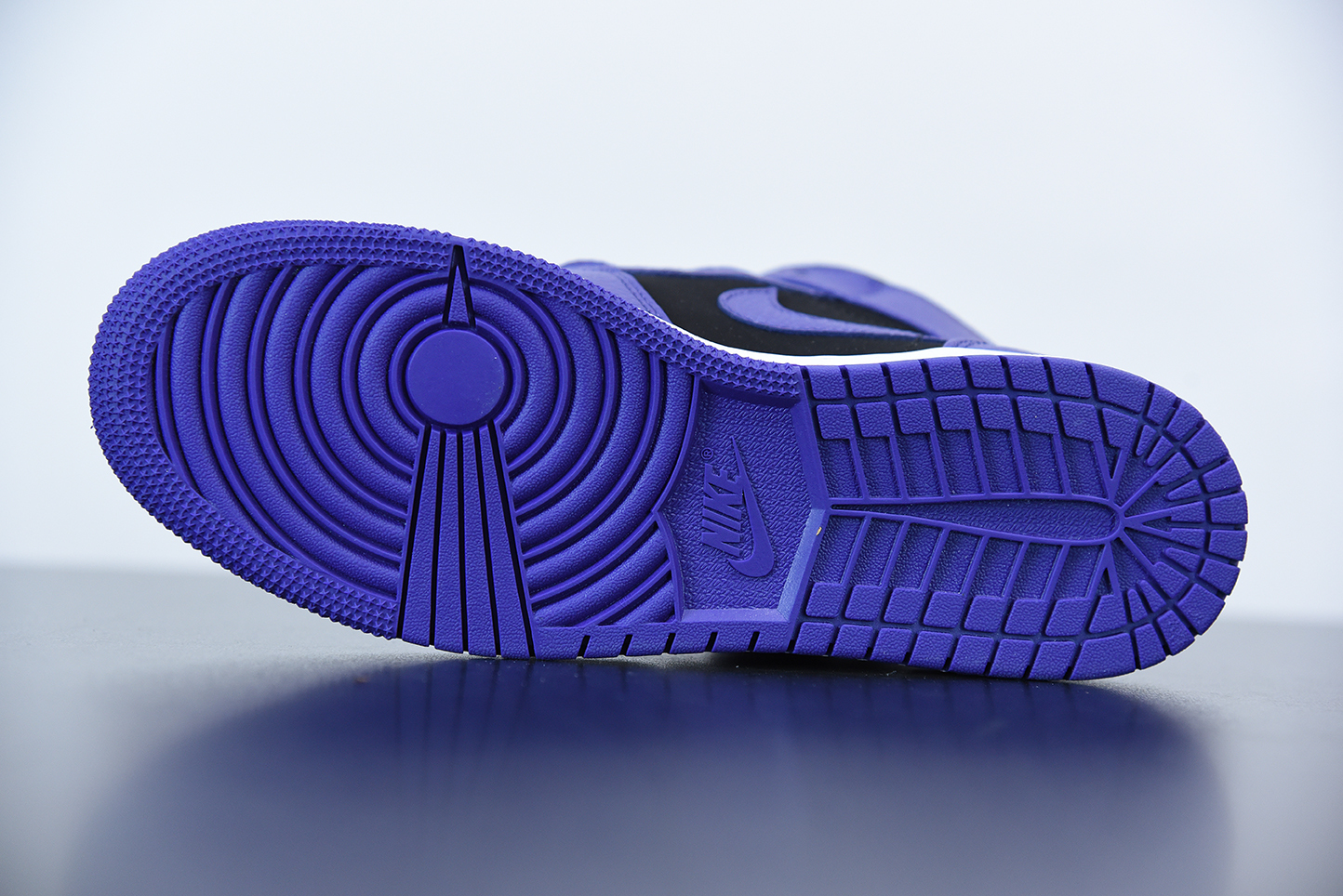 Jordan 1 Mid Black Dark Concord (GS) 554725-051