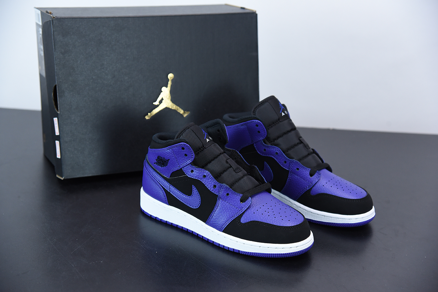 Jordan 1 Mid Black Dark Concord (GS) 554725-051