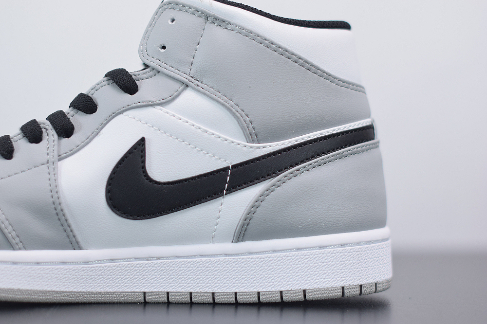 Jordan 1 Mid Light Smoke Grey  554724-092