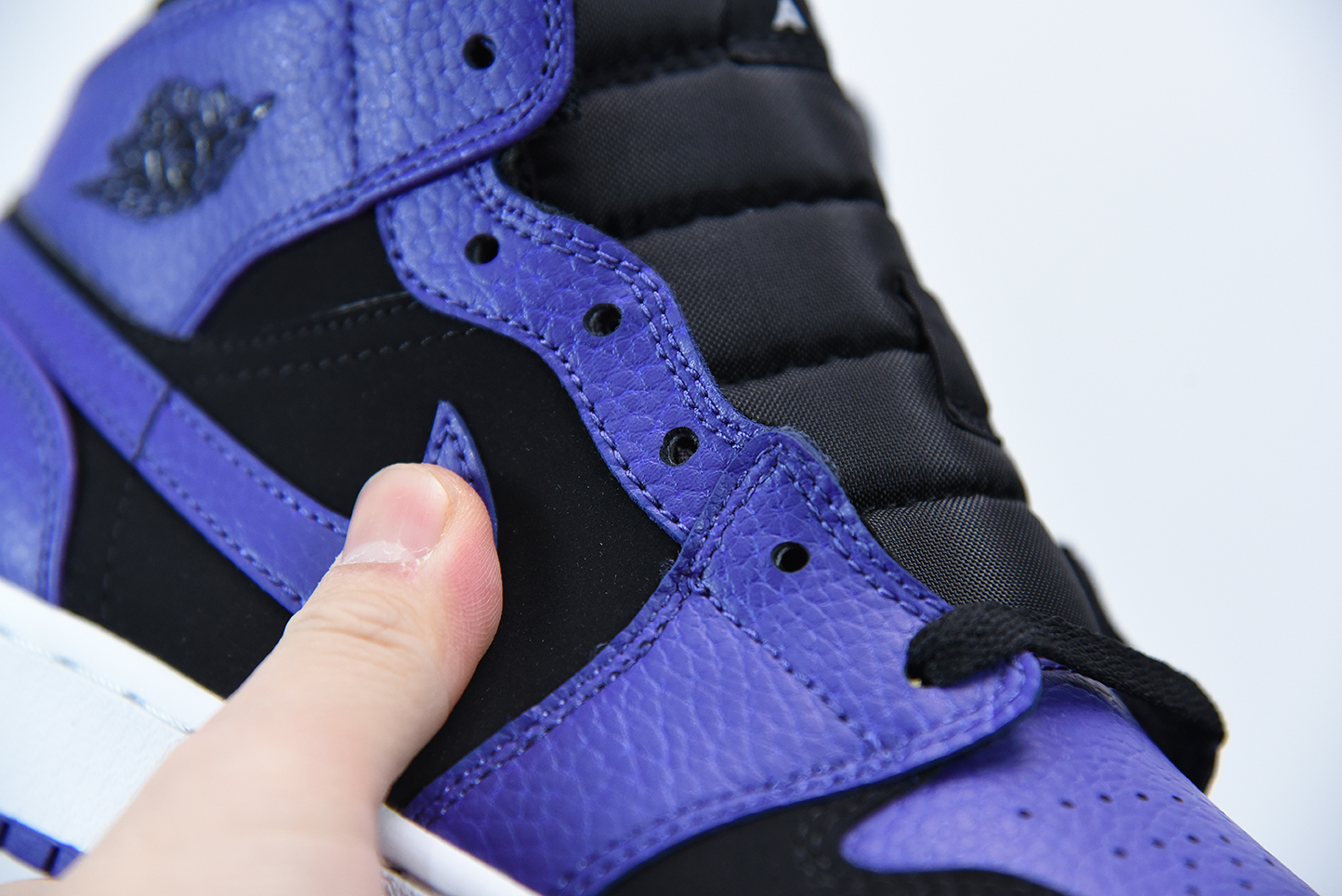 Jordan 1 Mid Black Dark Concord (GS) 554725-051