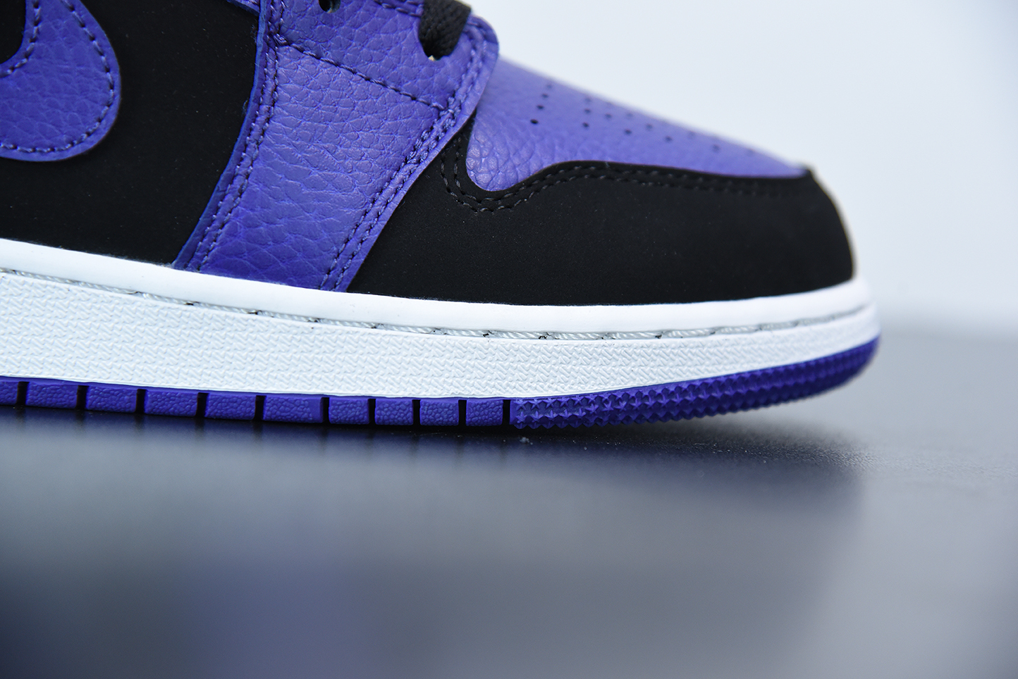 Jordan 1 Mid Black Dark Concord (GS) 554725-051