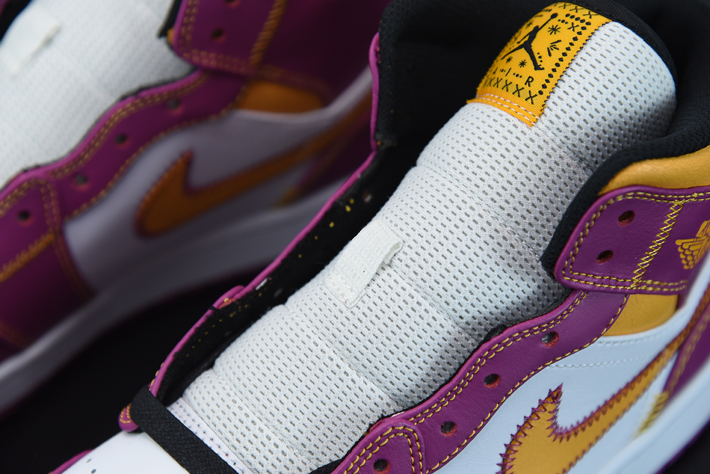 Jordan 1 Mid Dia de los Muertos DC0350-100
