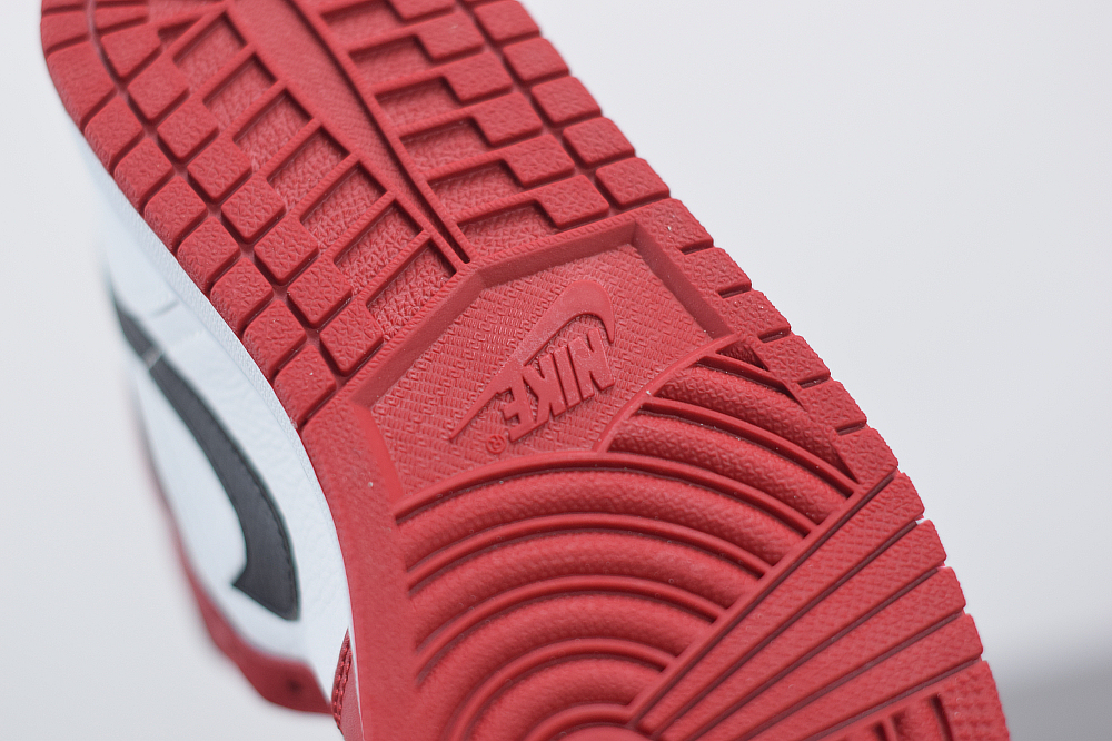 Jordan 1 Mid Chicago (2020) 554724-173