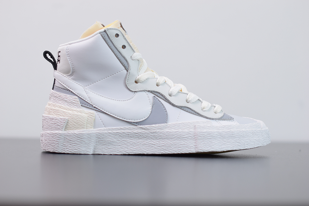 Nike Blazer Mid sacai White Grey BV0072-100