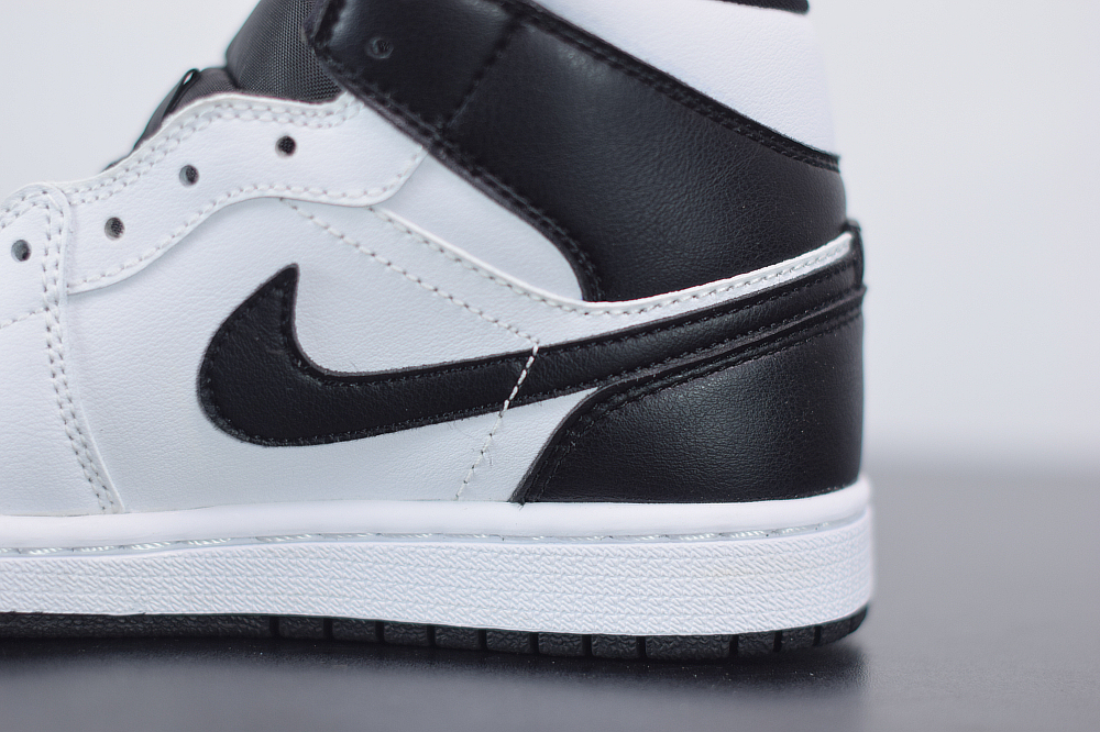 Jordan 1 Mid Reverse Black Toe (W) BQ6472-101